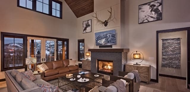 Blackstone Lodge