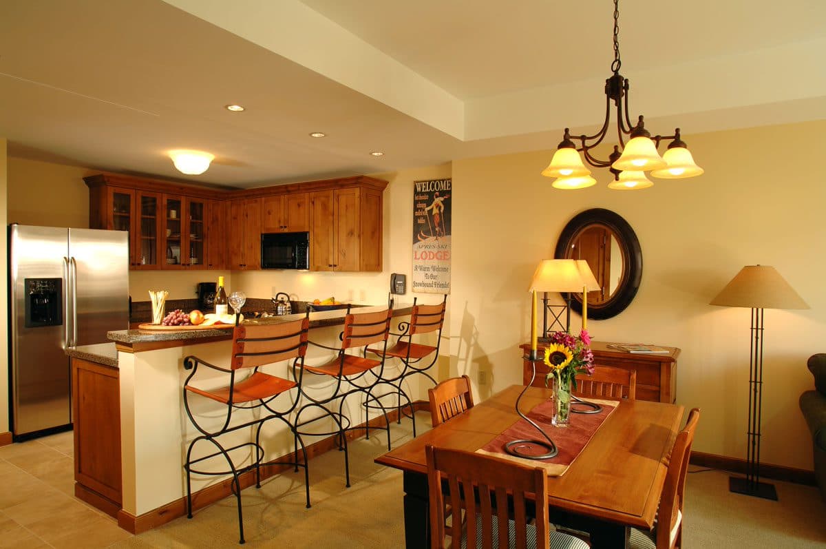 Lodge at Mountaineer Square