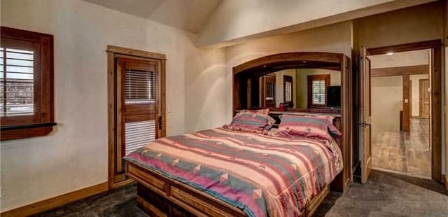 Rocking Chair Lodge