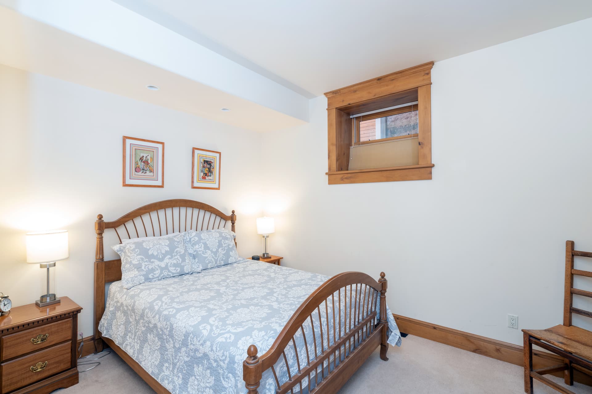 Guest bedroom with queen bed.