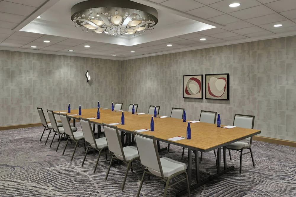 Meeting facility