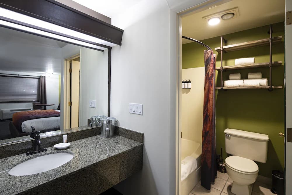 Bathroom sink