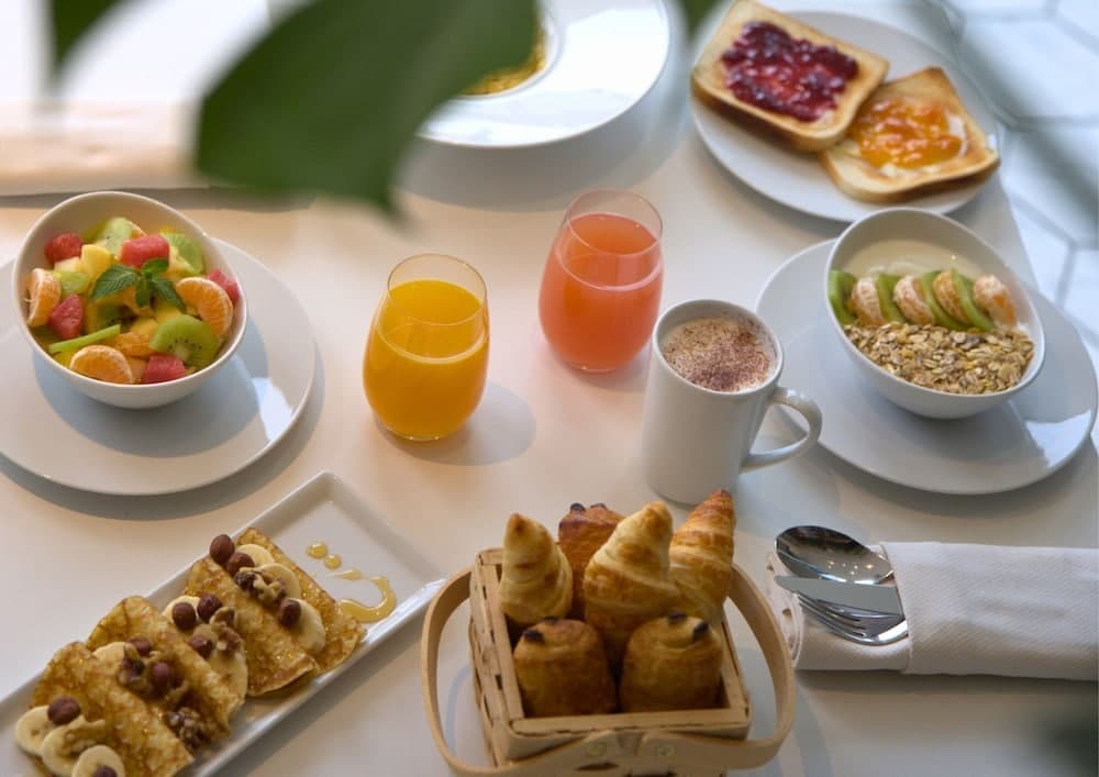 Breakfast buffet