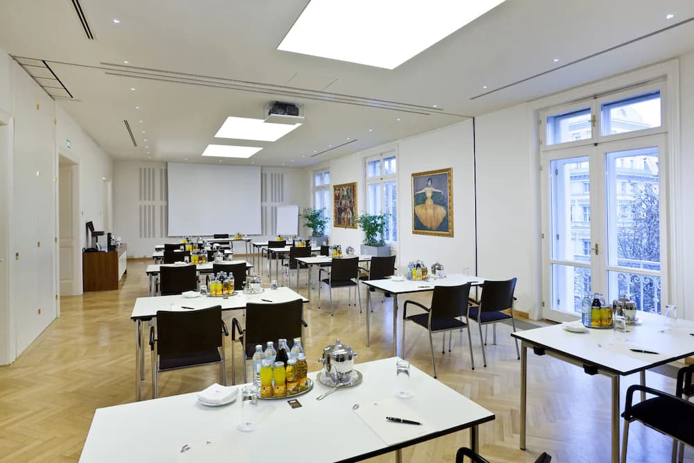 Meeting facility