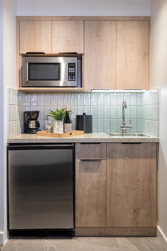 Private kitchenette