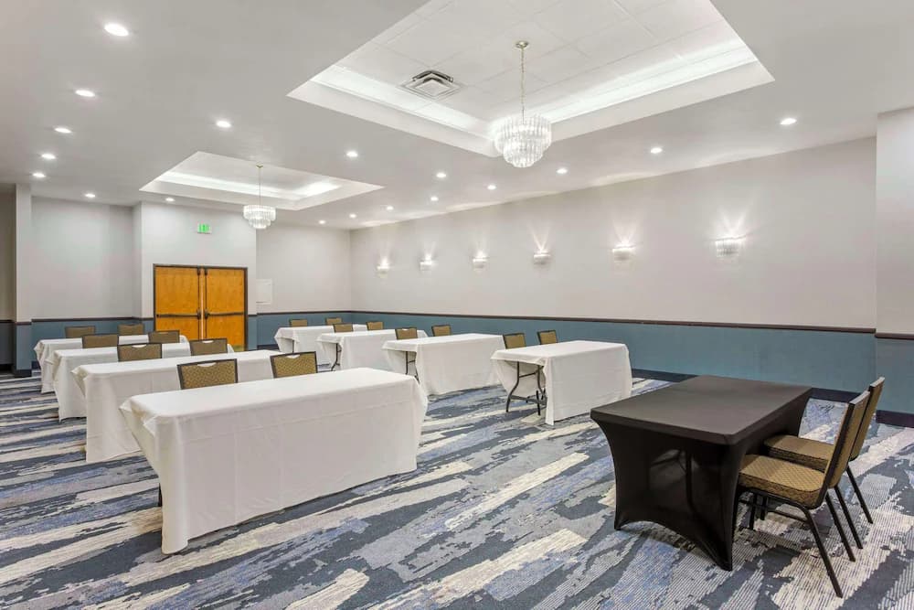 Meeting facility