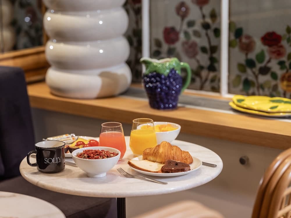 Breakfast buffet