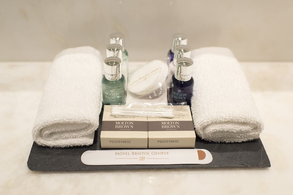 Bathroom amenities