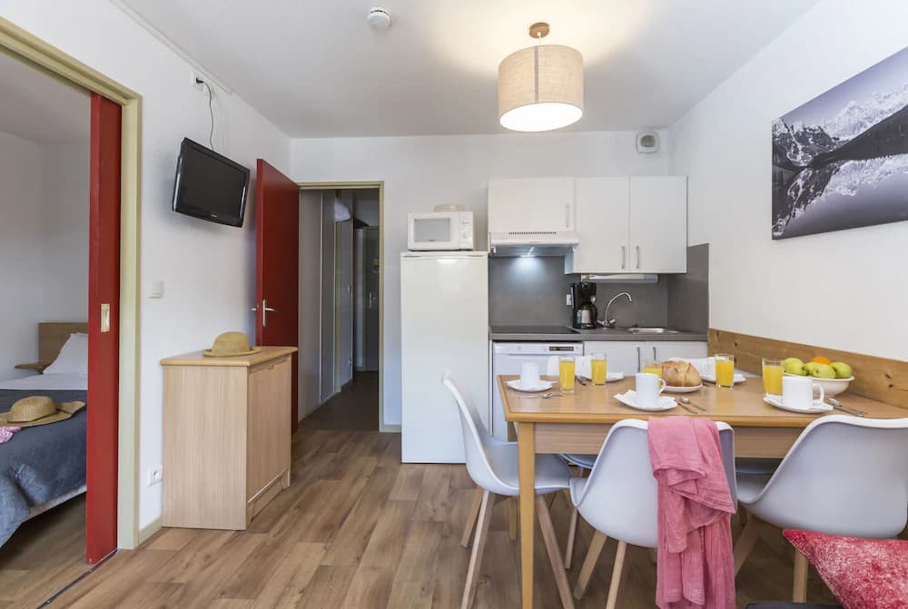 Private kitchenette