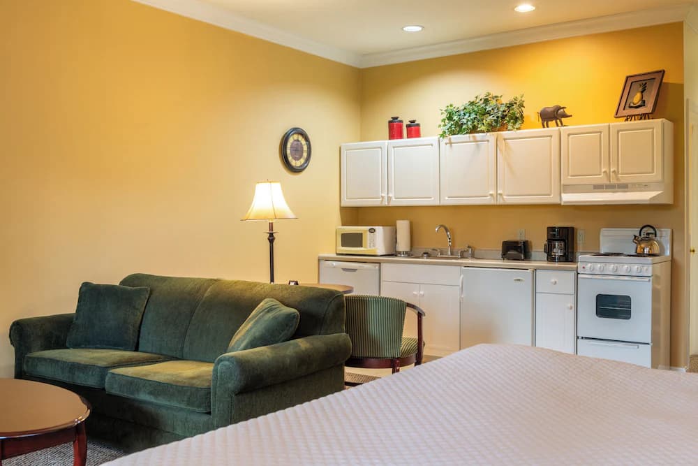 Private kitchenette