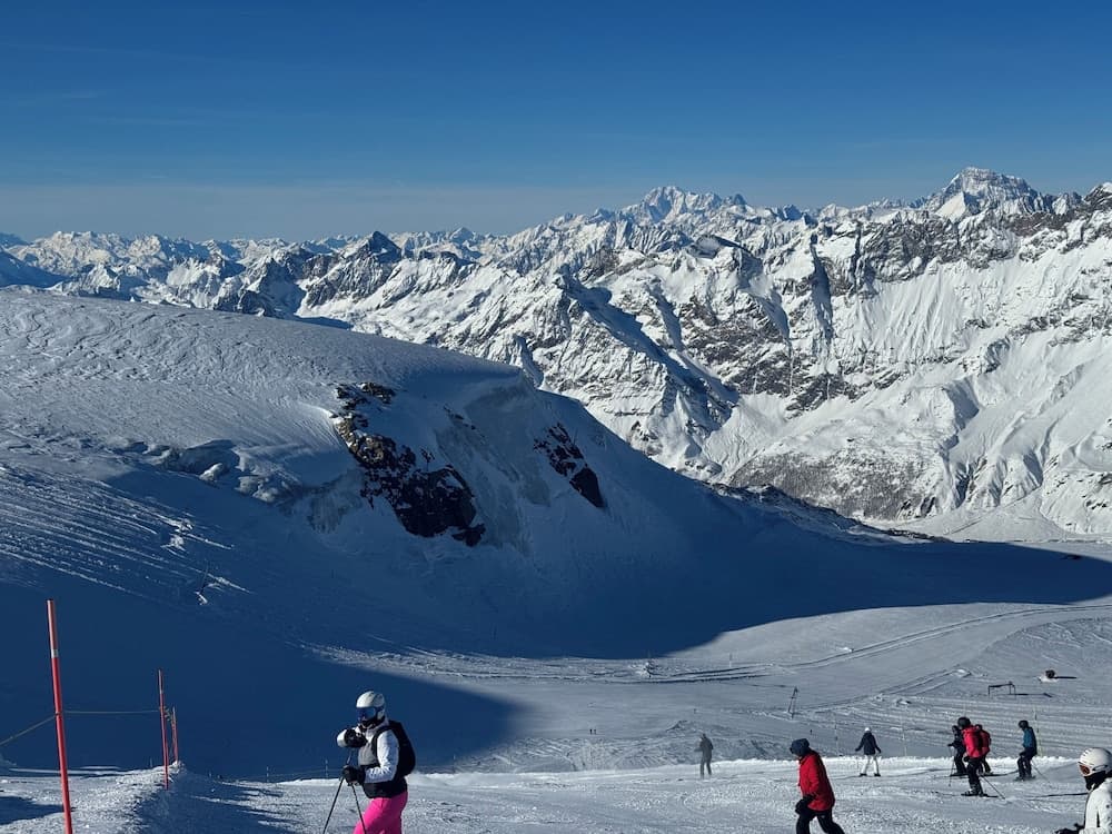 Snow and ski sports