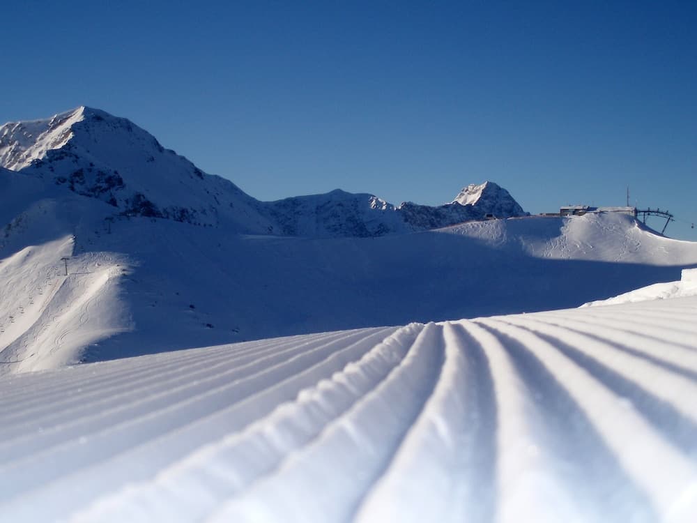 Skiing