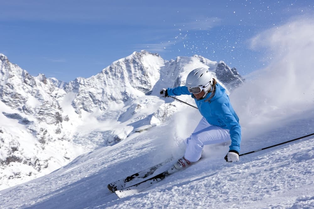 Snow and ski sports