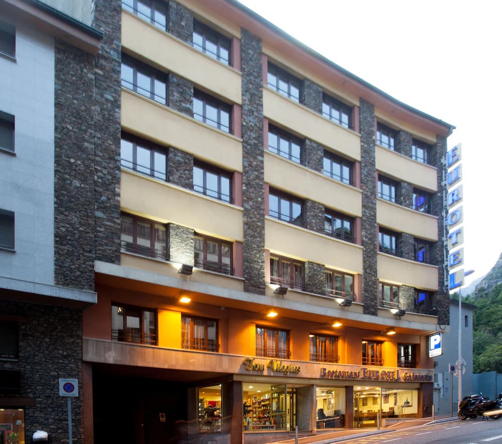Primary image