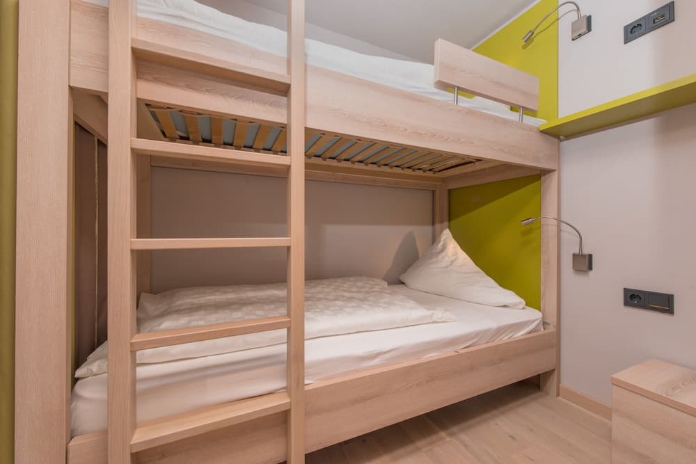 Children's theme room