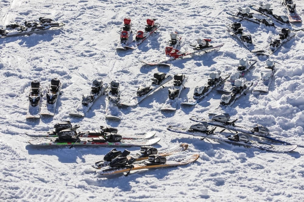 Skiing