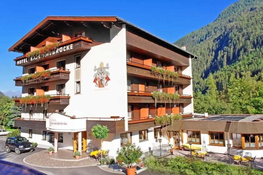 Primary image