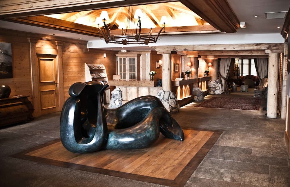 Reception hall