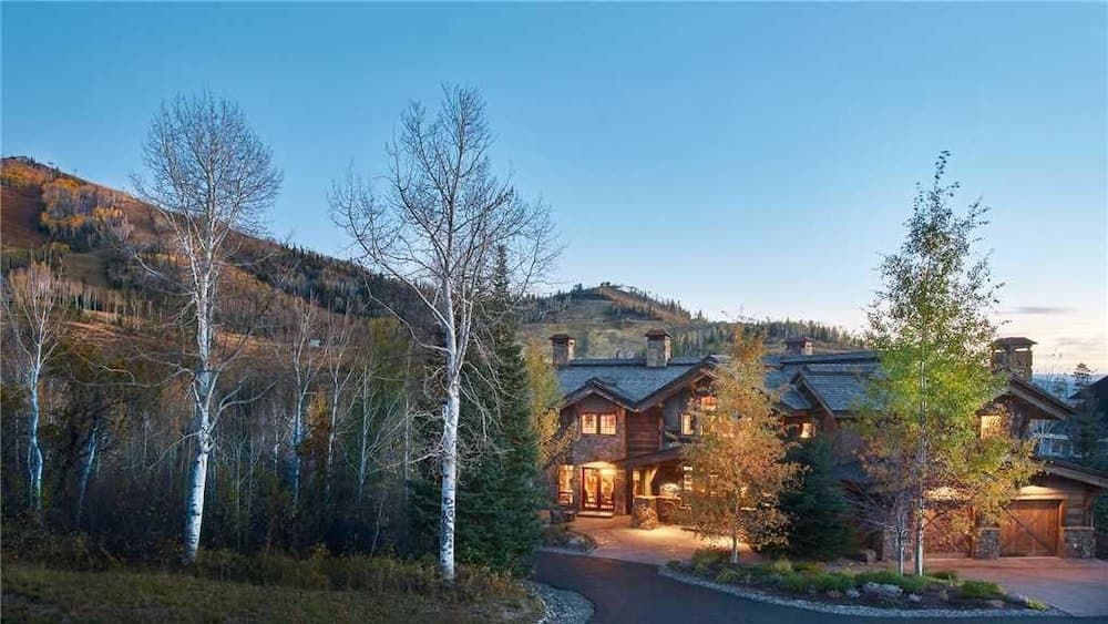 Front of property - evening/night