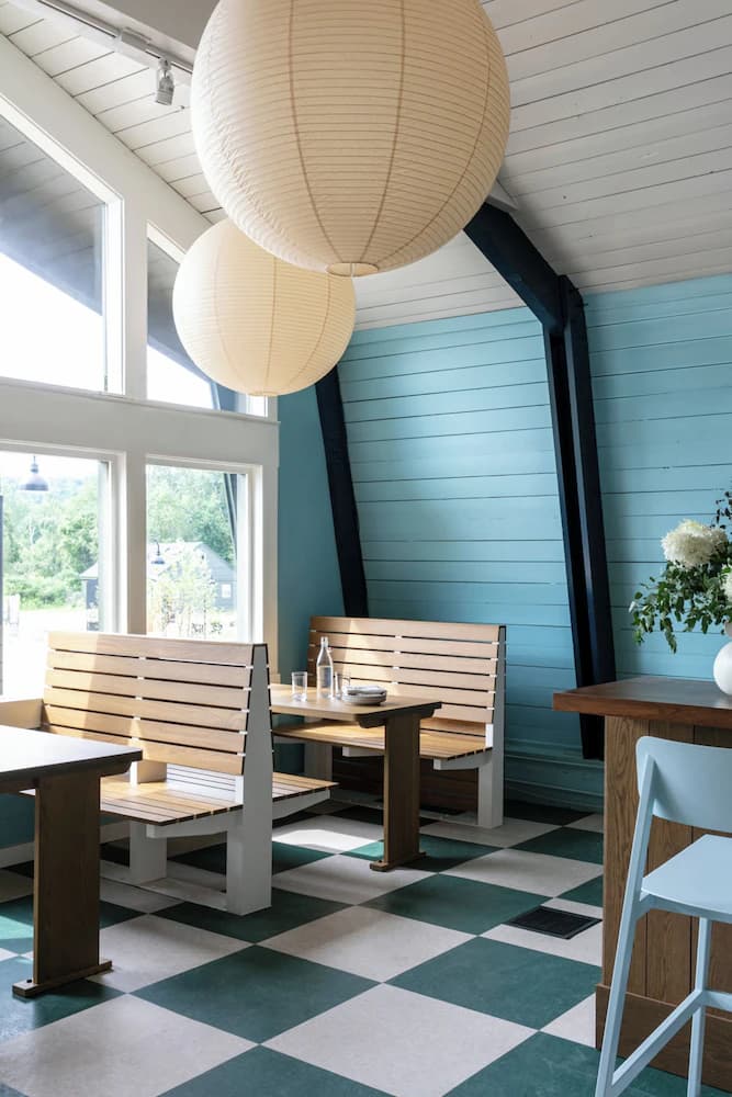 Breakfast area
