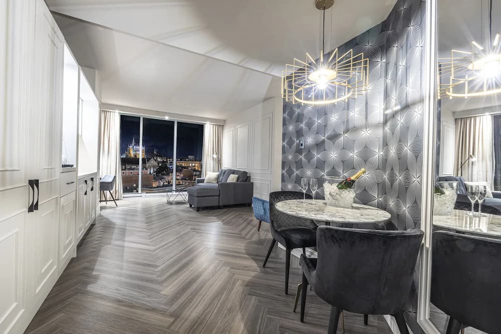 Private kitchenette