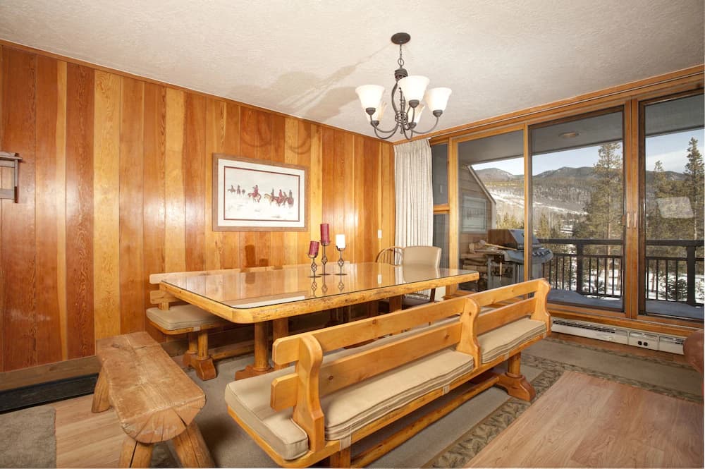 In-room dining