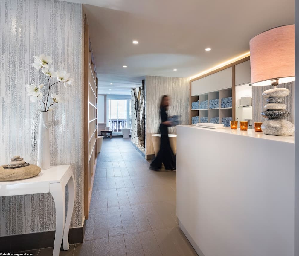 Spa reception