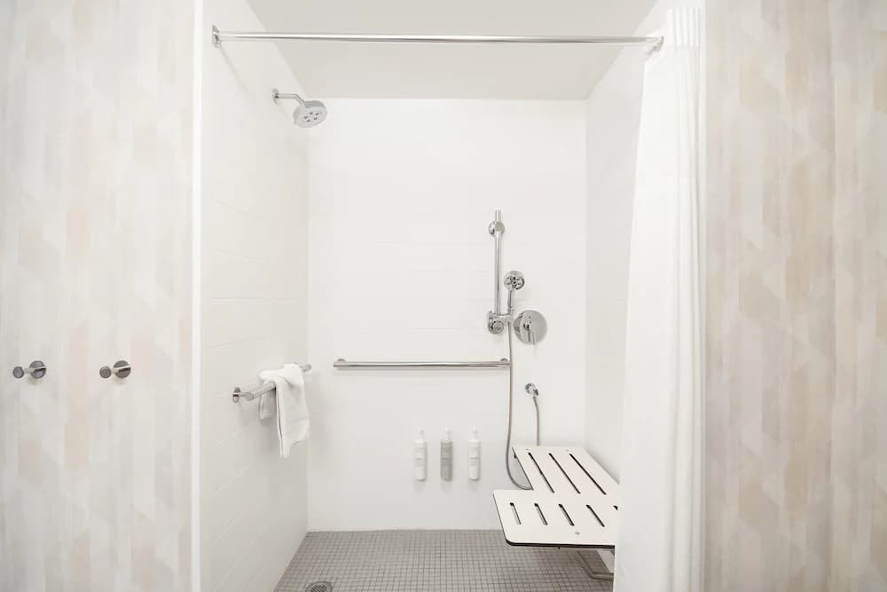 Bathroom shower