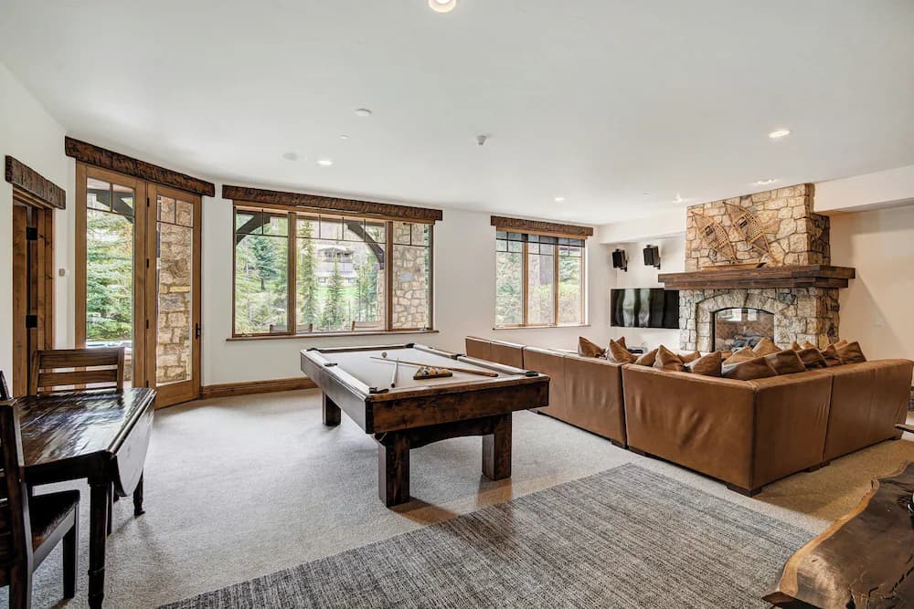 Game room