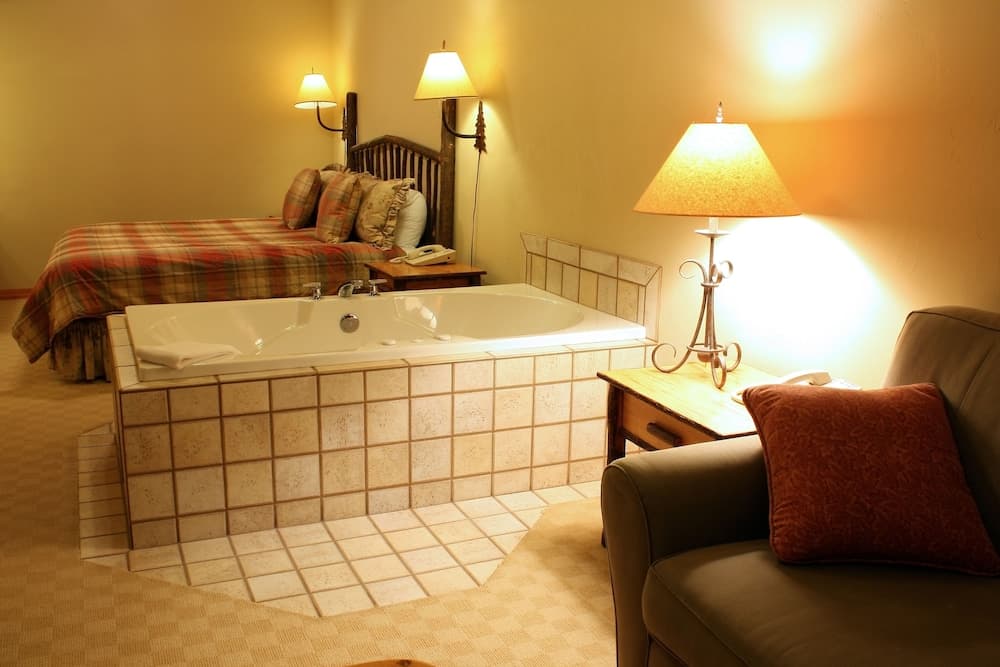 Jetted tub