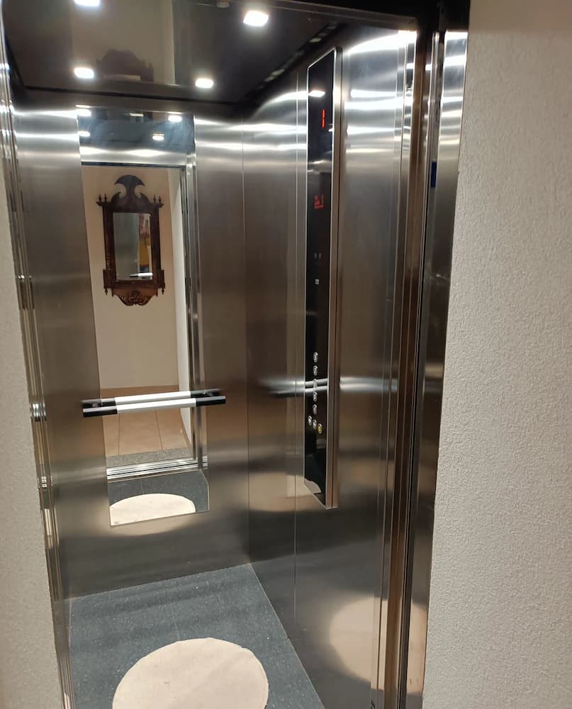 Elevator