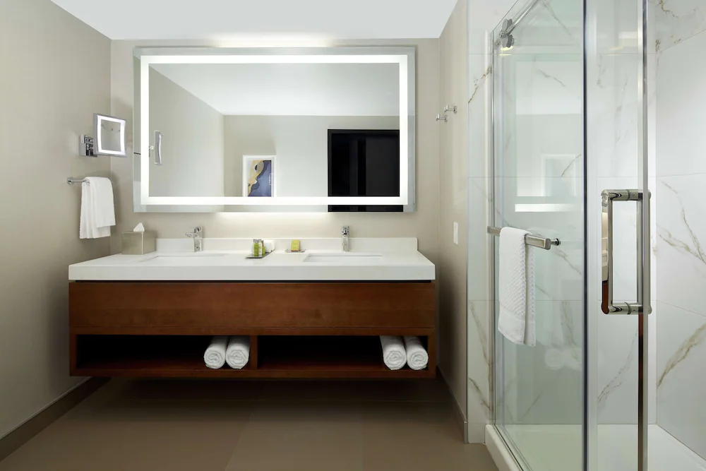 Bathroom shower