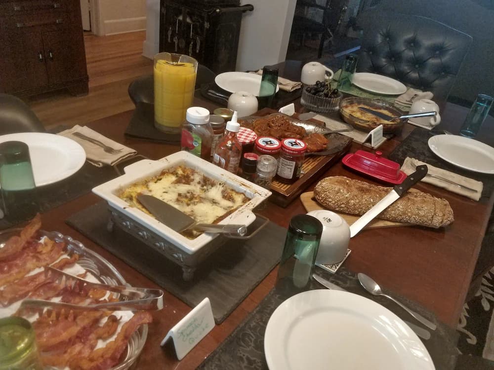 Breakfast area