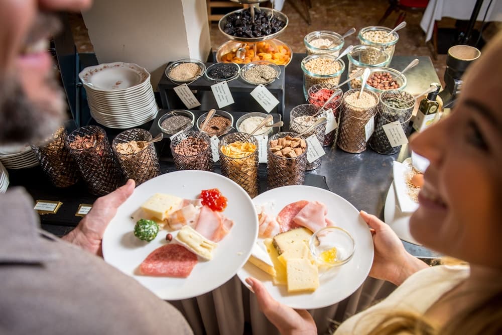 Breakfast buffet
