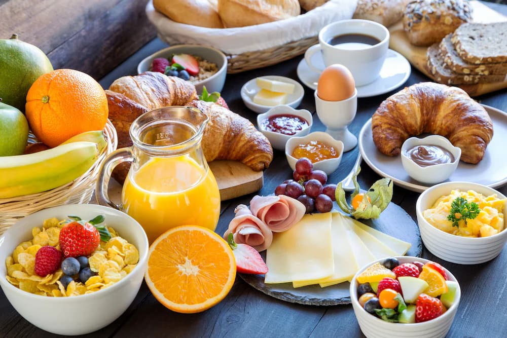 Breakfast buffet