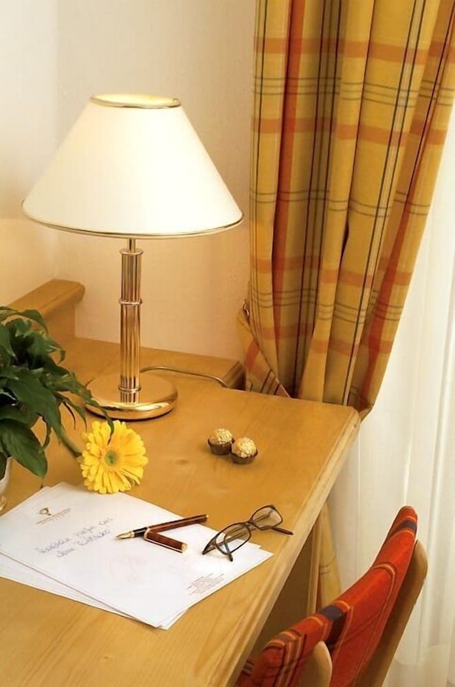 In-room business center