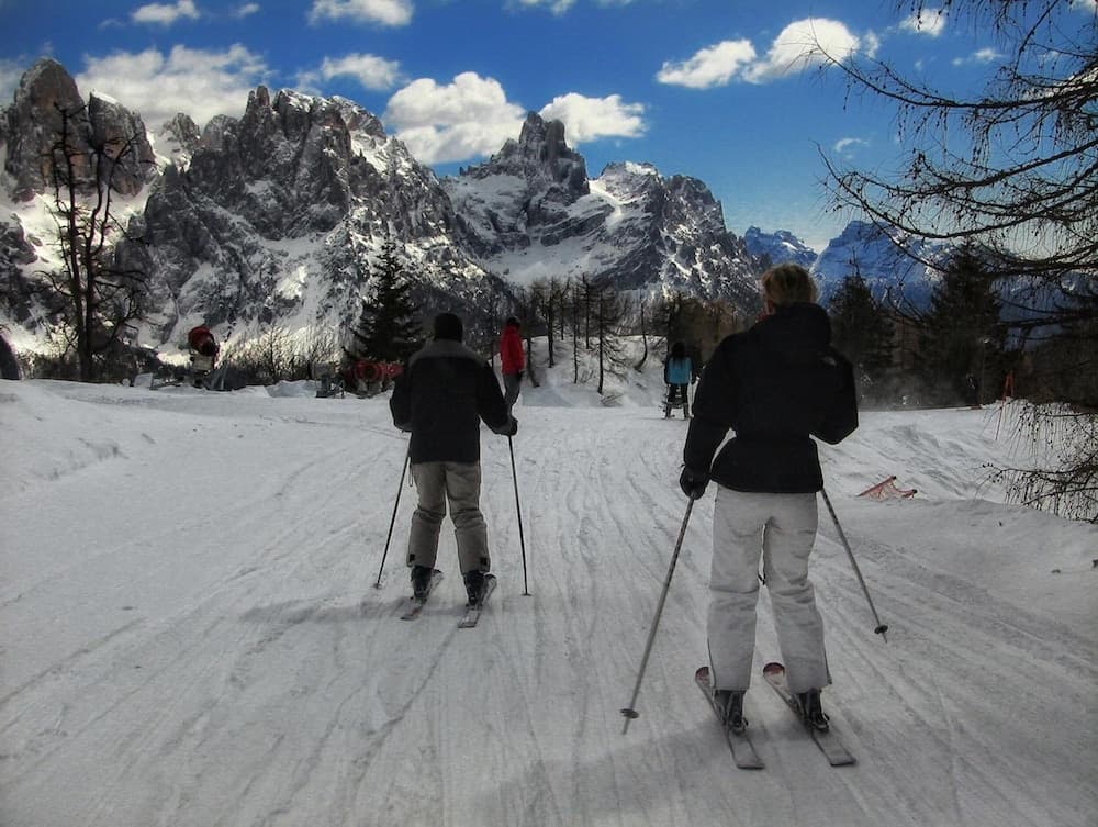 Snow and ski sports