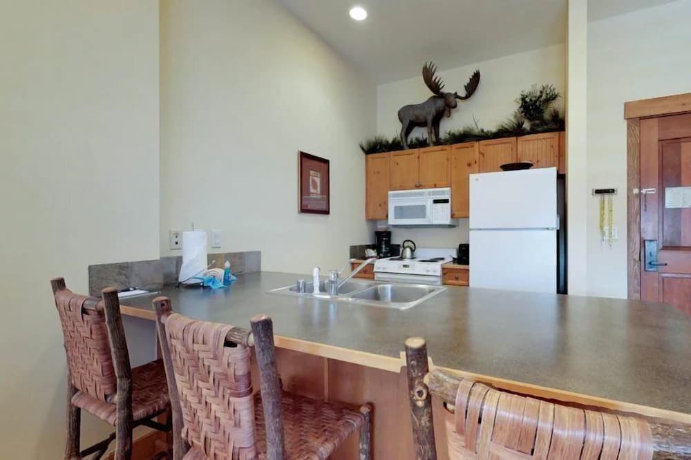 In-room dining