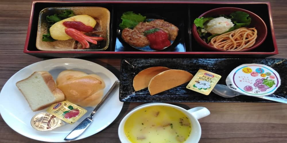 Breakfast meal