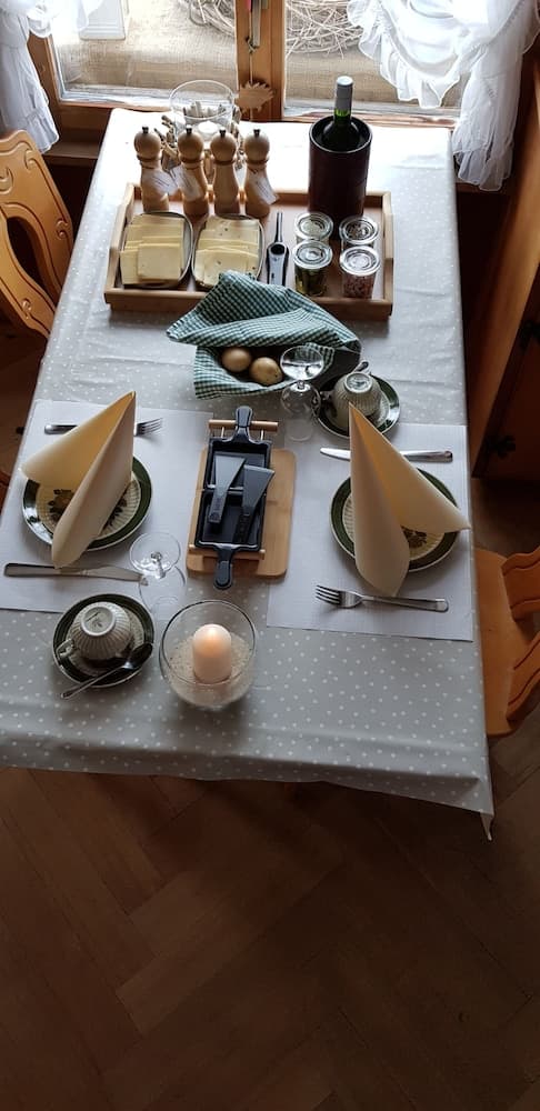 Room service - dining