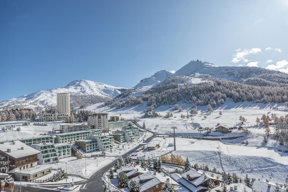 Snow and ski sports