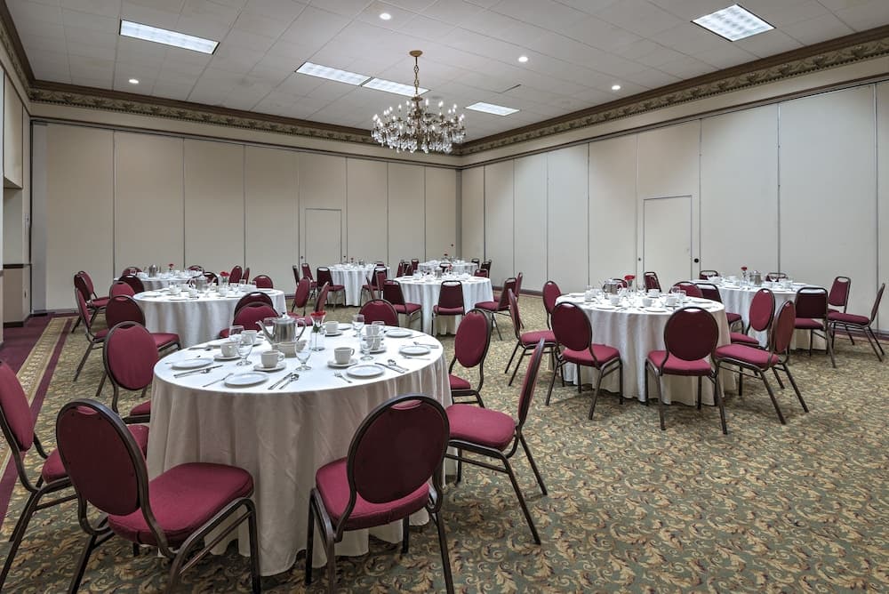Banquet hall
