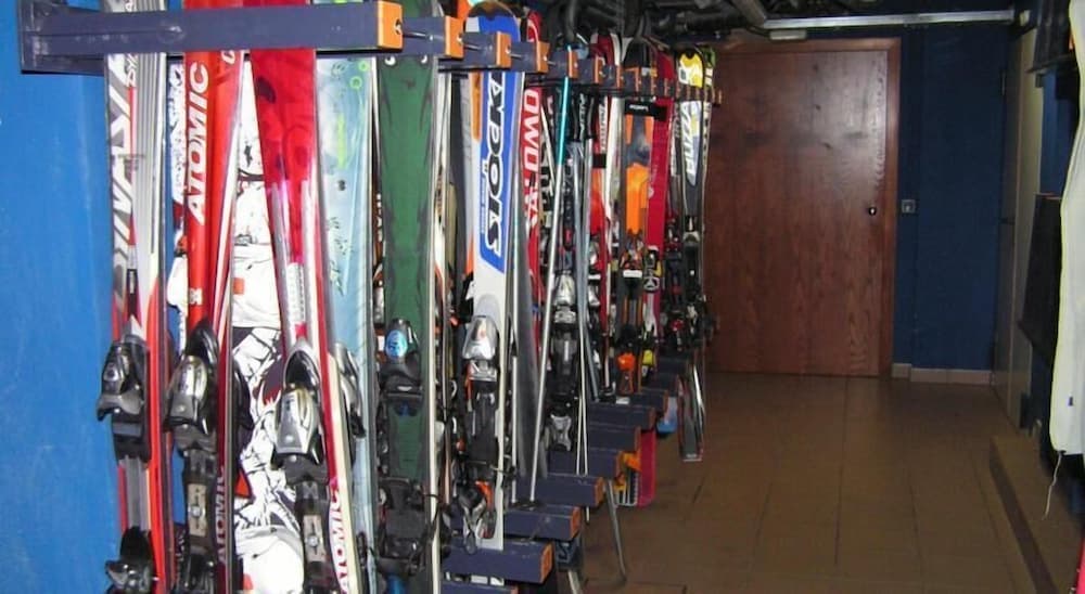 Snow and ski sports