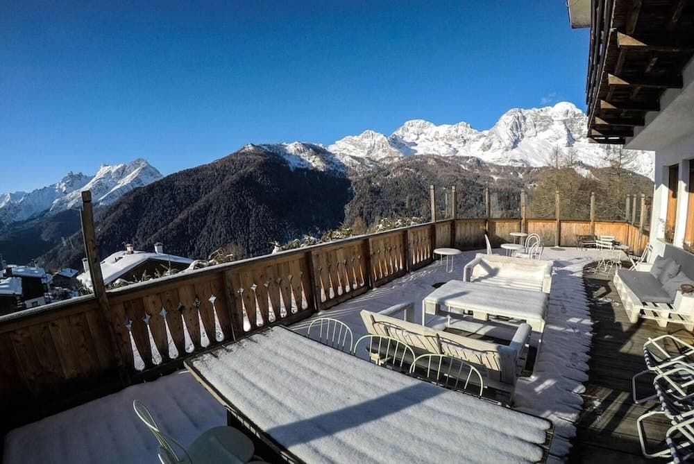 Sundeck