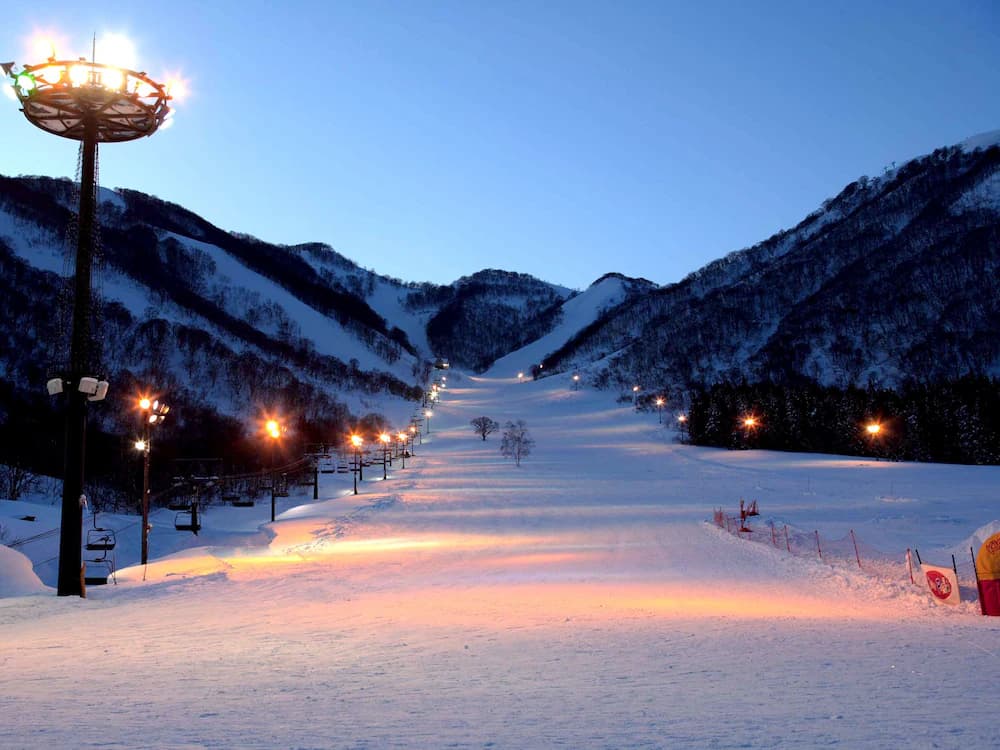 Snow and ski sports