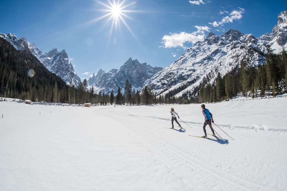 Snow and ski sports