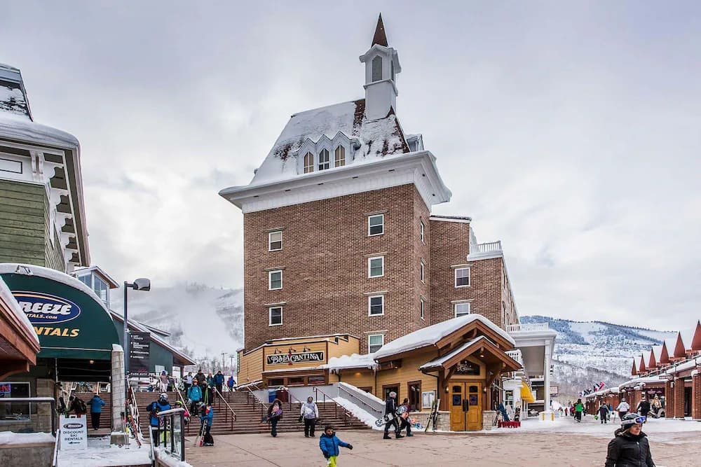 Snow and ski sports