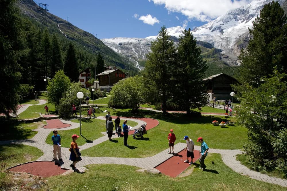 Mini-golf